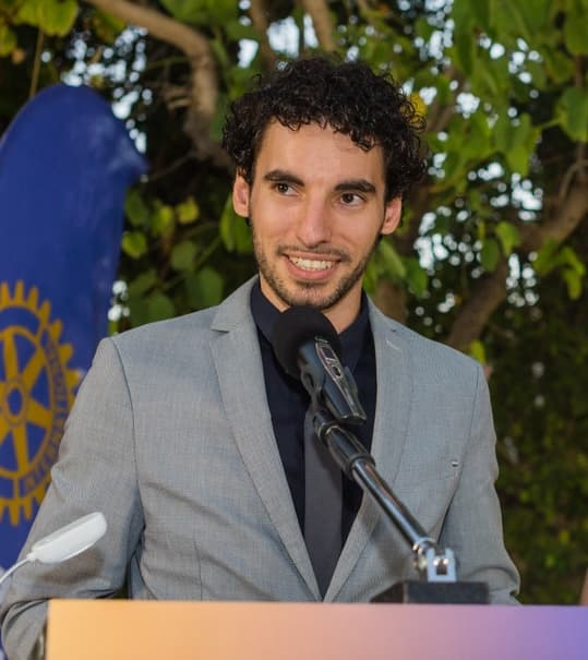 Aaron Aznar en Evento de Rotary